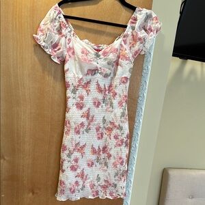 Women’s floral guess dress XS